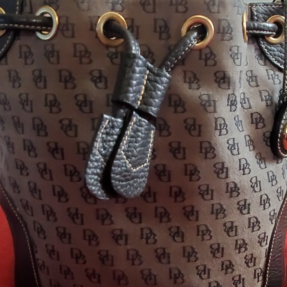 Dooney & Bourke Drawstring handbag